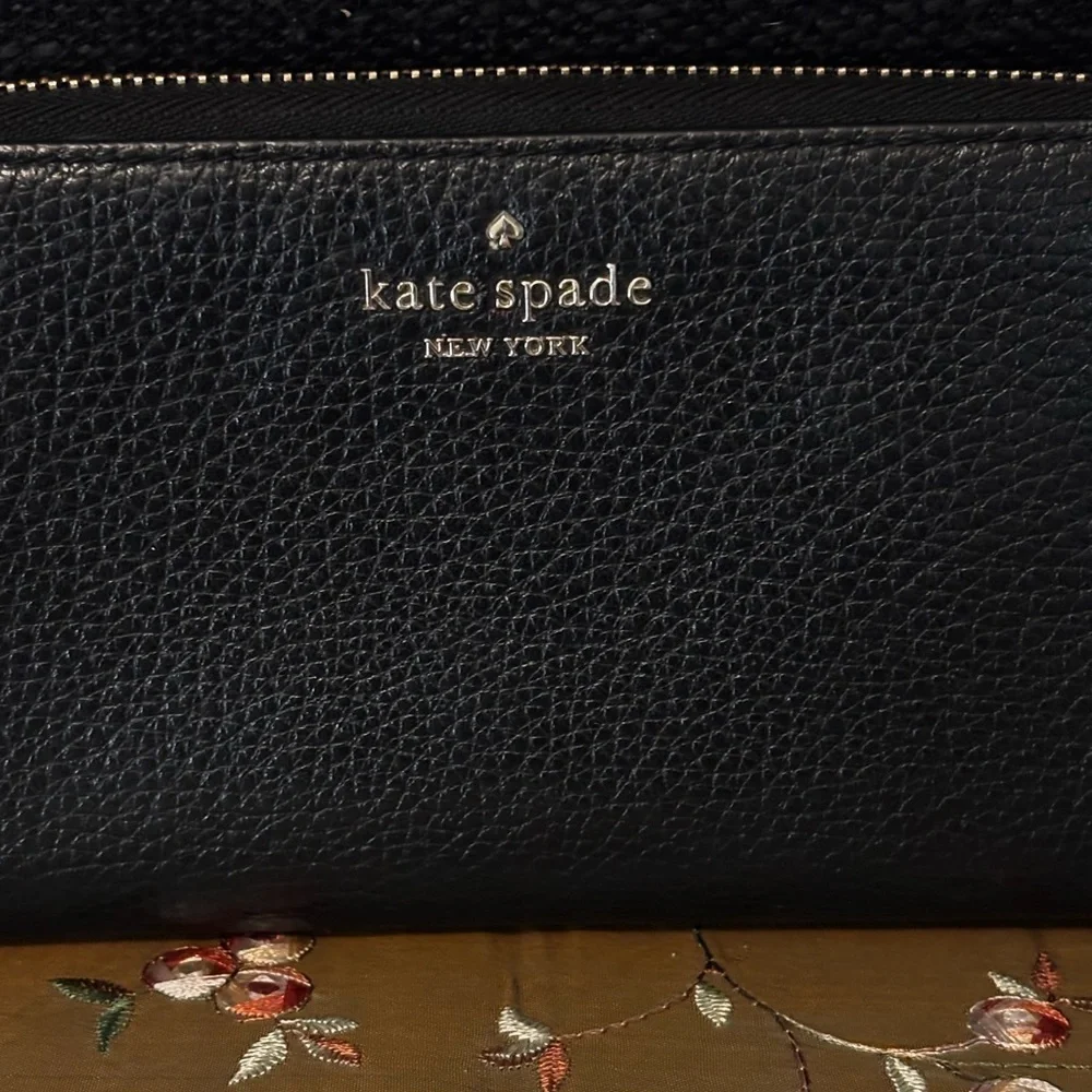 Kate Spade Large Continental Wallet in Black Pebbled Leather
